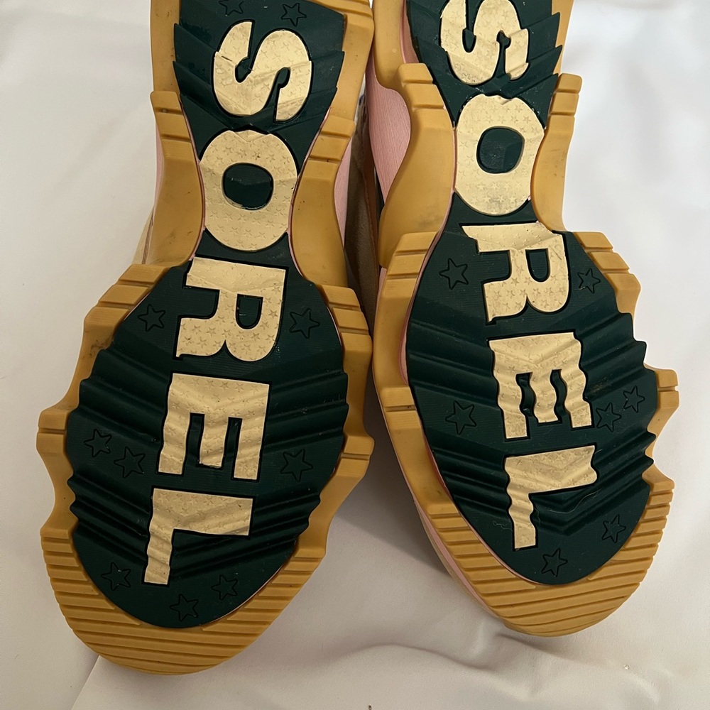 Sorel Kinetic Caribou WP shoes